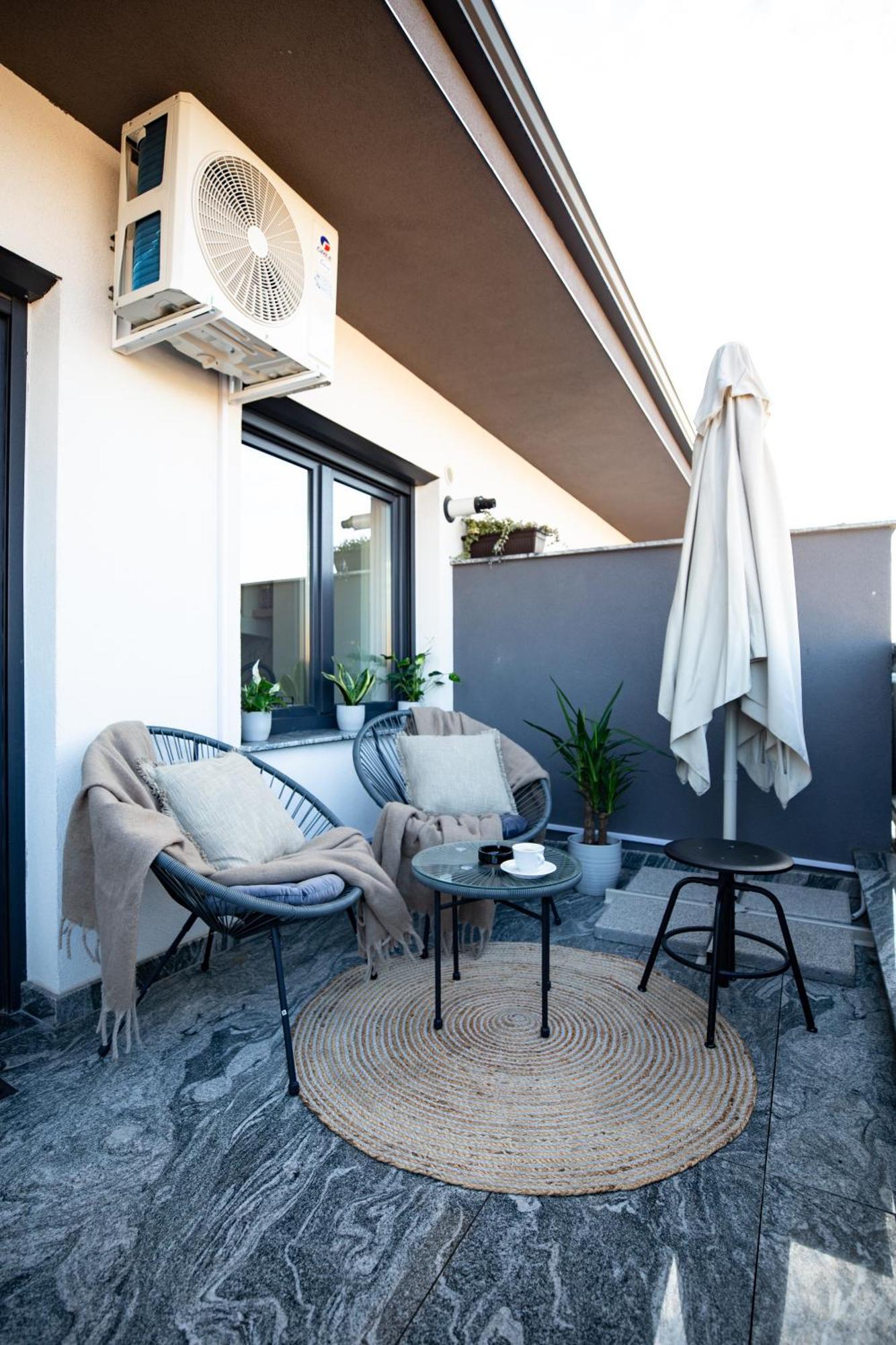 Unique City View Apartment Balcony & Parking Space Cluj-Napoca Exterior foto